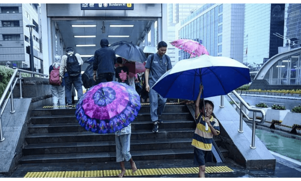 BMKG Prakirakan Jakarta Diguyur Hujan Sepanjang Hari Sabtu