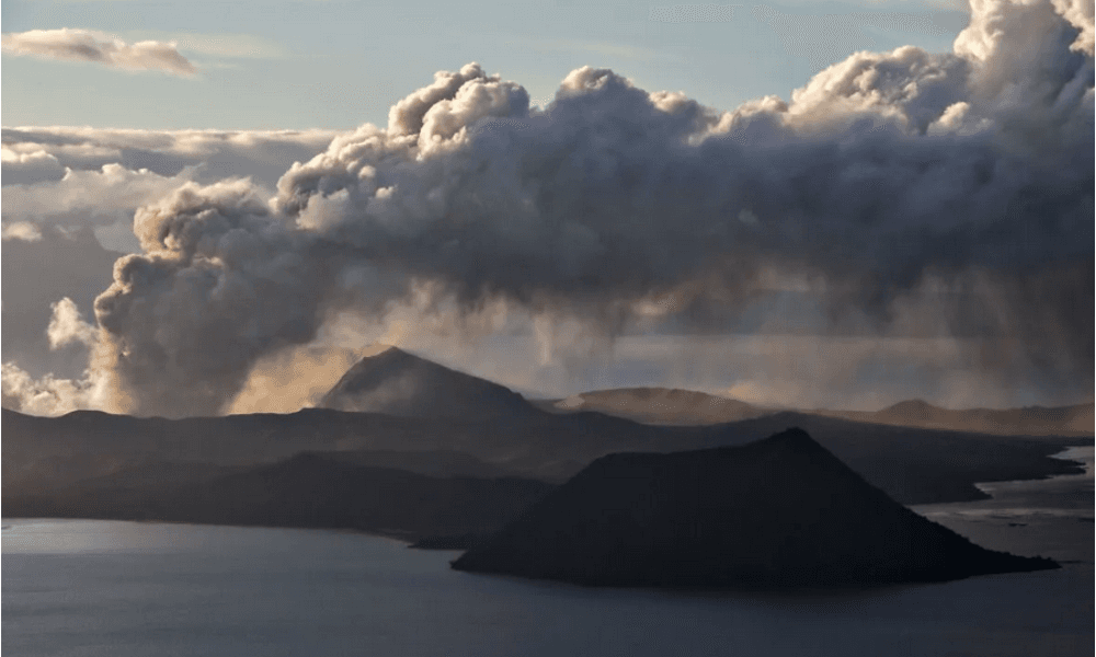 Gunung Taal Filipina Alami 25 Gempa Vulkanik dalam Sehari, Aktivitas Seismik Terus Dipantau