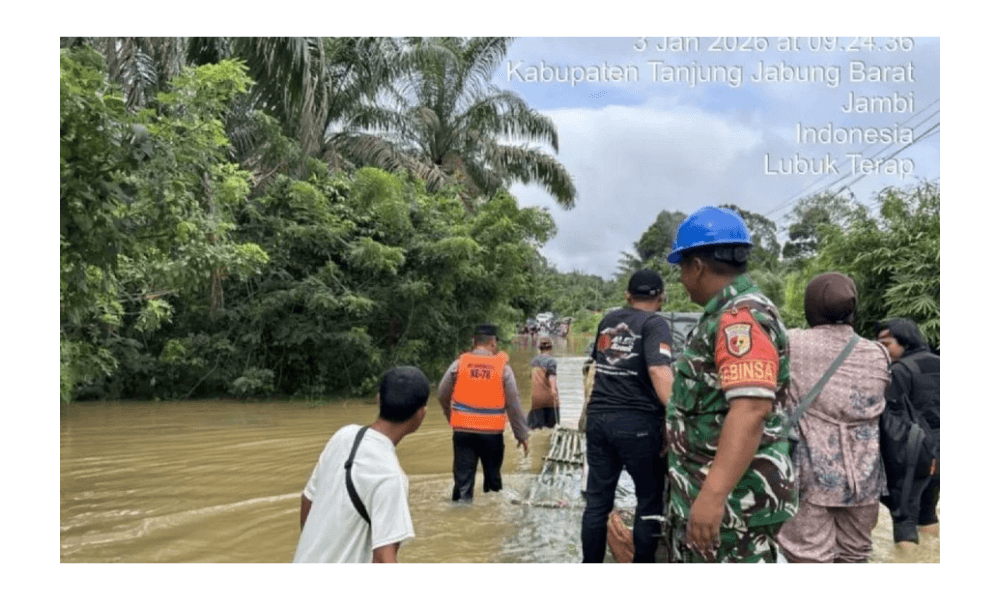Banjir Melanda Tanjabbar Jambi, Puluhan Rumah Terendam dan Akses Jalan Terganggu