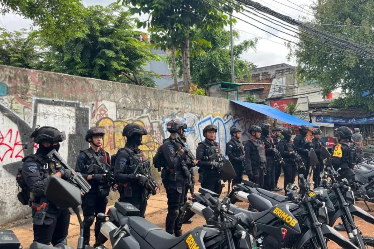 Antisipasi Tawuran, Brimob Perkuat Patroli Motor di Cipinang Besar Selatan