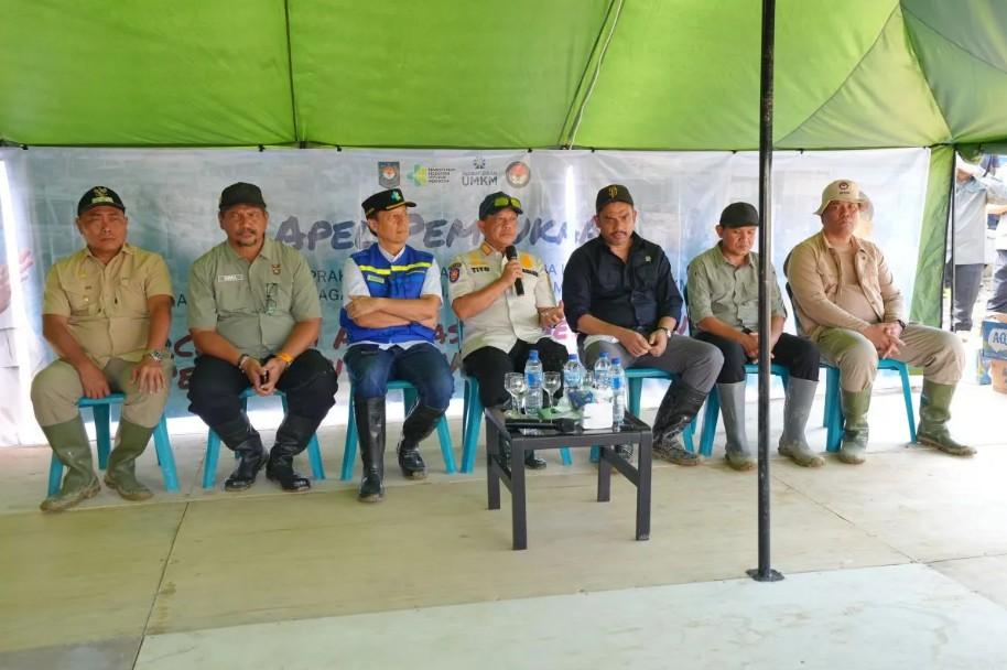 Mendagri Pastikan Stok Beras Aman dan Bantuan Pemulihan Pascabencana Segera Disalurkan