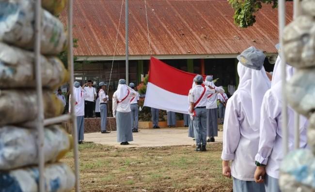Wamendikdasmen Prof Atip Latipulhayat Tinjau KBM di SMA Negeri 12 Kota Padang Pasca-Bencana Alam