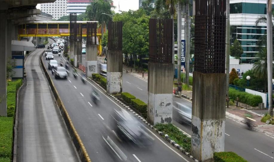 Pemprov DKI Jakarta Gelontorkan Rp100 Miliar untuk Bongkar Tiang Monorel Mangkrak di Rasuna Said