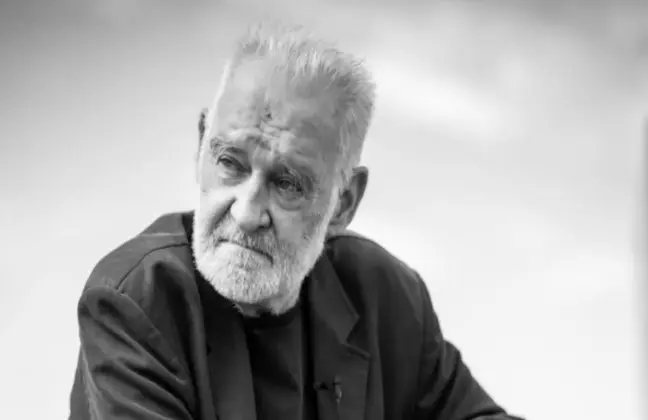 Sutradara Béla Tarr Meninggal Dunia di Usia 70 Tahun, Tinggalkan Warisan Sinema Lambat yang Mendalam