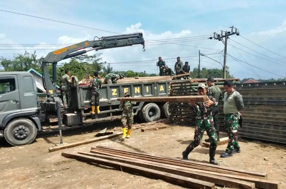 TNI Pasang Jembatan Bailey di Tapanuli Selatan untuk Pulihkan Akses Warga Terdampak Bencana