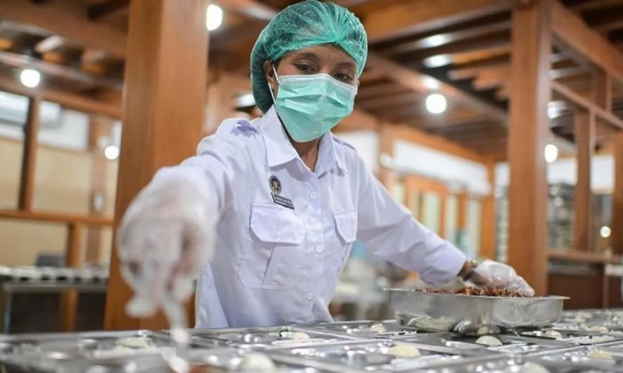 Pemerintah Perluas Jangkauan Program Makan Bergizi Gratis, 19.800 Unit SPPG Siap Beroperasi