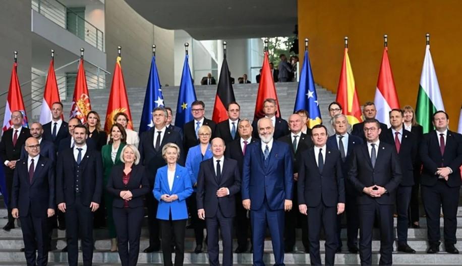 Negara-Negara Eropa Desak NATO Perkuat Arktik Demi Cegah Ambisi Aneksasi Greenland oleh Trump