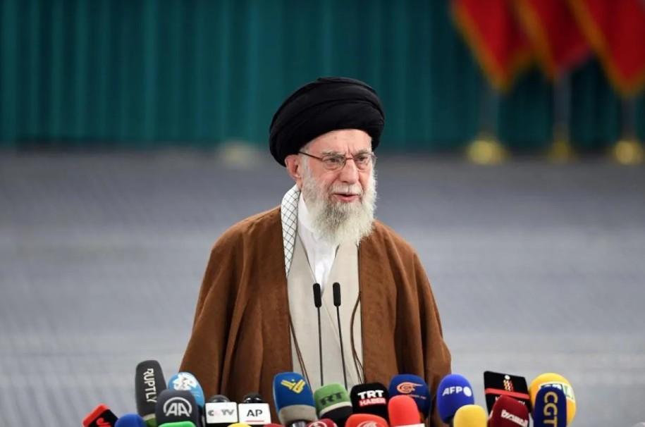 Khamenei Serukan Persatuan di Tengah Aksi Protes dan Pemadaman Internet Nasional