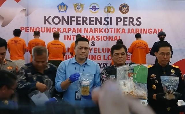 Gagalkan Penyelundupan 98 Ribu Benih Lobster, Bea Cukai Soekarno-Hatta Tangkap Empat Tersangka