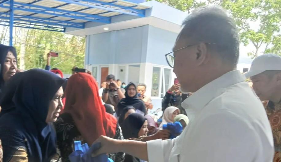 Menko Pangan Tekankan SPPG Wajib Libatkan UMKM Lokal, Ancaman Evaluasi Jika Gandeng Pemasok Besar