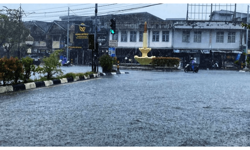 BMKG Peringatkan Potensi Hujan Lebat-Sangat Lebat di Sejumlah Wilayah pada Minggu