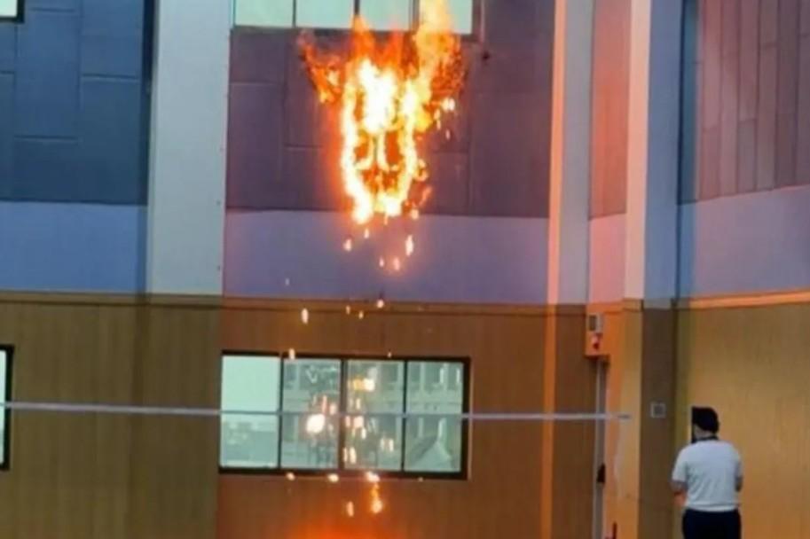 Kebakaran Melanda Sekolah Tzu Chi Jakarta Utara, Diduga Akibat Sambaran Petir