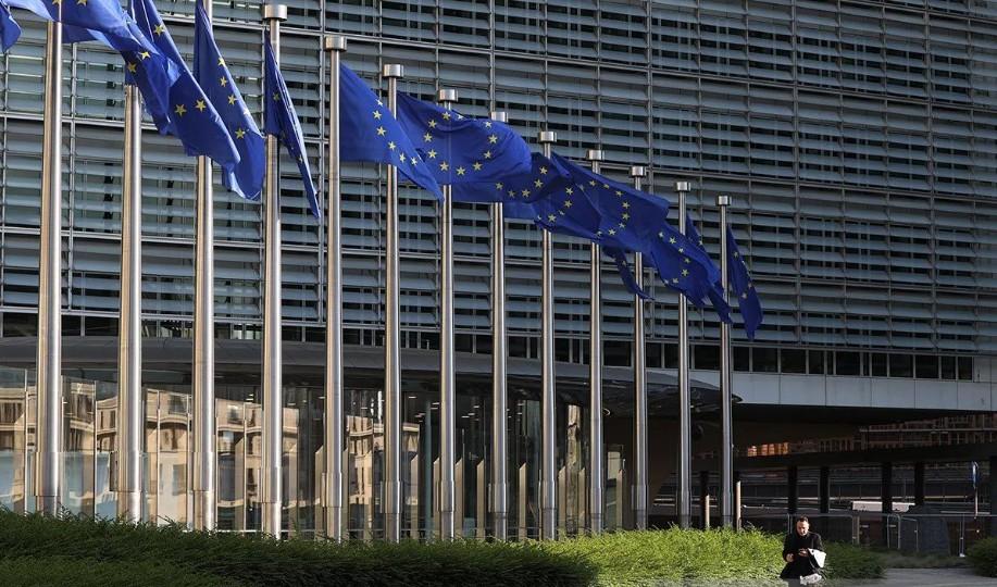 Uni Eropa Ragukan Serangan Militer AS ke Greenland, NATO Peringatkan Potensi Runtuhnya Aliansi