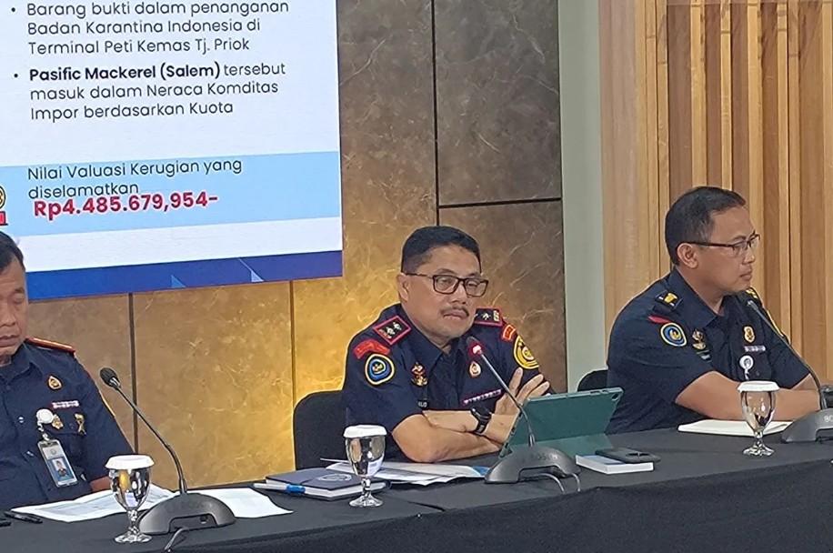 KKP Gagalkan Impor Ikan Beku Ilegal Hampir 100 Ton, Selamatkan Negara dari Kerugian Rp4,48 Miliar