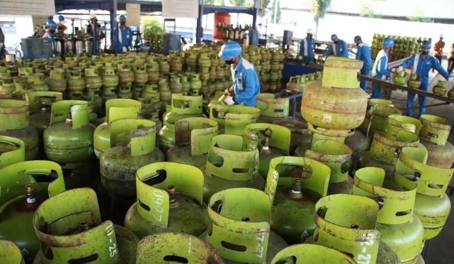 Pertamina Tambah 813.800 Tabung LPG 3 Kg Selama Libur Isra Miraj di Jawa Timur