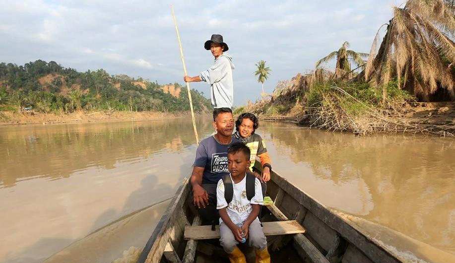 Bupati Temanggung Lepas Relawan dan Bantuan Rp1,24 Miliar untuk Rehabilitasi Sekolah di Aceh Tamiang