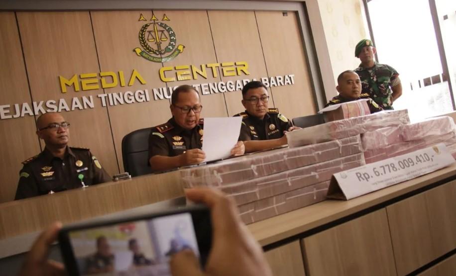 Kejati NTB Terima Pengembalian Kerugian Negara Rp6,7 Miliar dalam Kasus Korupsi Lahan MXGP Samota