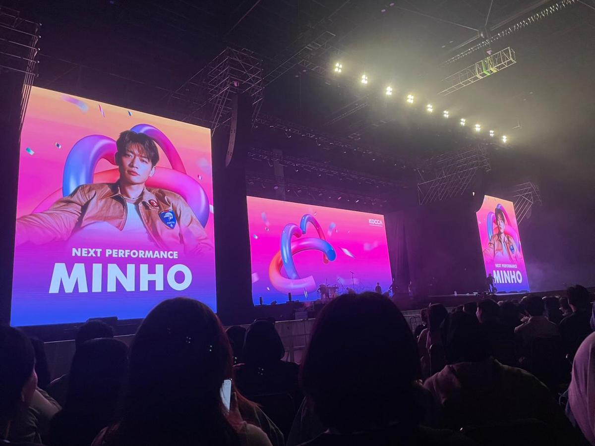 Minho SHINee Terpesona Energi Penggemar Indonesia: “Sorakannya Luar Biasa”