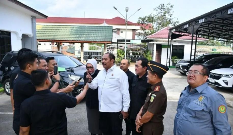 Kejaksaan Mediasi Kasus Guru Honorer Tri Wulan Sari dan Muridnya, Capai Perdamaian di Mapolres Muaro Jambi