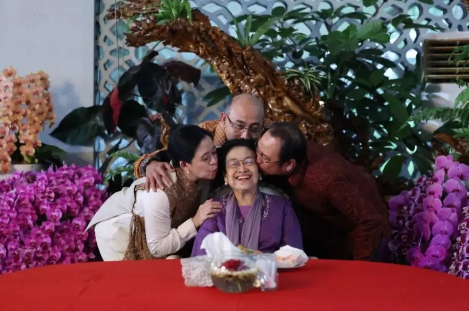 Megawati Rayakan Ulang Tahun ke-79 di Istana Batu Tulis dengan Nuansa Keluarga dan Kepedulian Sosial