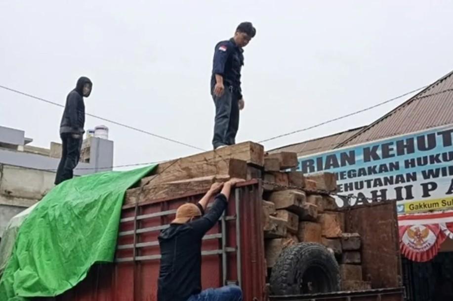 Sopir Pengangkut Kayu Ilegal di Donggala Segera Disidangkan, Terancam Penjara 5 Tahun dan Denda Miliaran