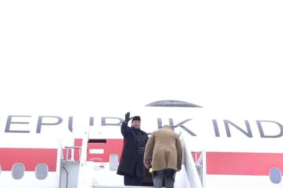 Presiden Prabowo Bertolak ke Paris untuk Penuhi Undangan Presiden Macron