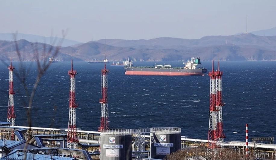 Kebakaran Depot Minyak di Rusia Picu Risiko Ekonomi, Indonesia Diminta Waspada Dampak Tak Langsung