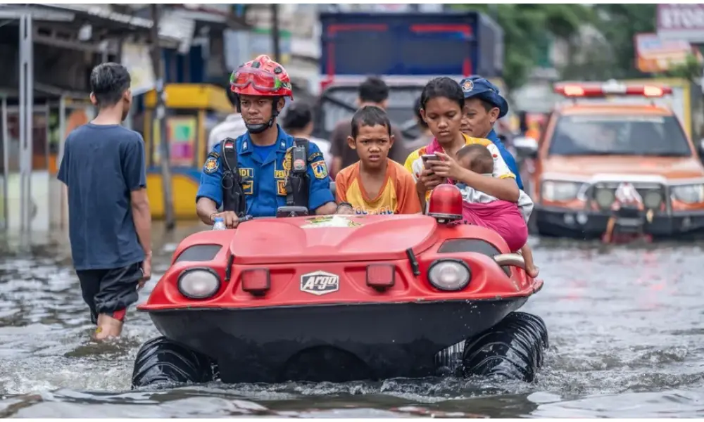BPBD DKI: 19 RT dan 1 Ruas Jalan di Jakarta Masih Tergenang Banjir pada Minggu Pagi