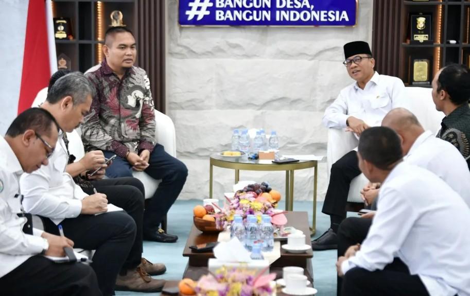 Mendes Yandri Gandeng Kurma Adzwa Farm Bangkitkan Peternakan Desa dan Kirim Remaja Belajar ke Jepang