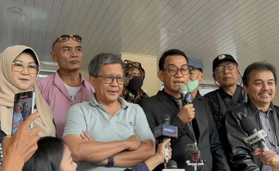 Rocky Gerung Tegaskan Penelitian Dokter Tifa Soal Ijazah Jokowi Sudah Sesuai Prosedur Akademis