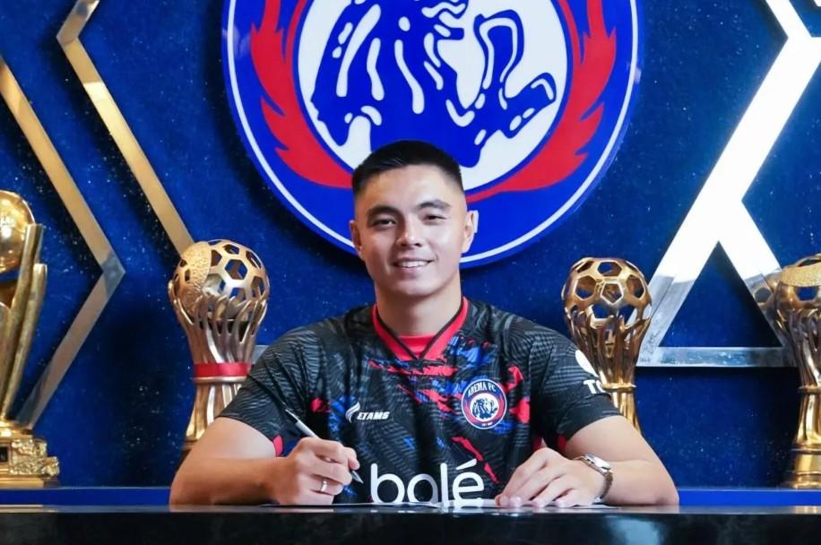 Arema FC Resmi Datangkan Gianluca Pandeynuwu dari Persis Solo untuk Perkuat Sektor Kiper