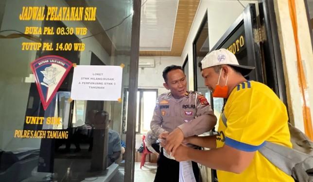 Pascabencana Banjir, Polres Aceh Tamiang Permudah Warga Urus BPKB yang Rusak atau Hilang