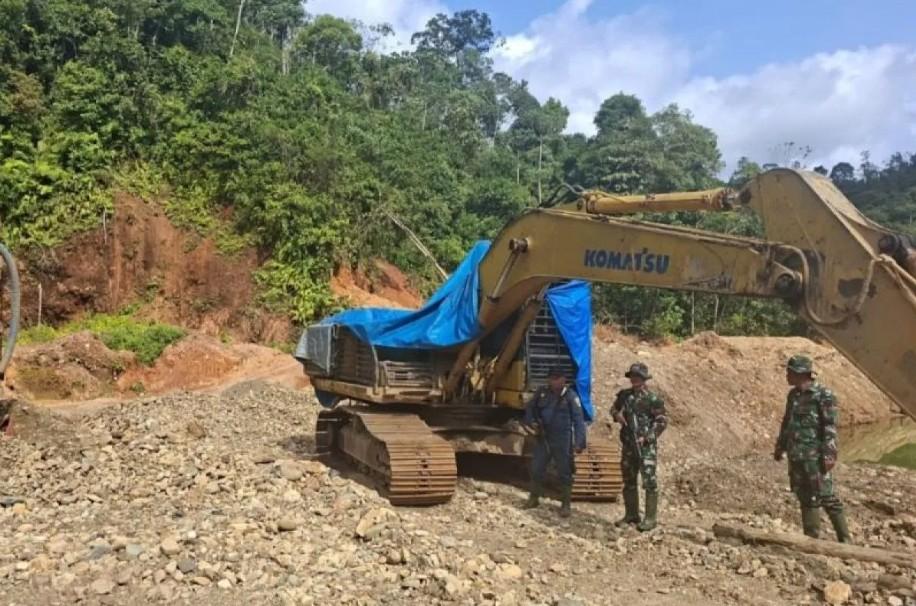 Penertiban Tambang Emas Ilegal di Hutan Lindung Solok Selatan Terkendala Aksi Blokade Warga