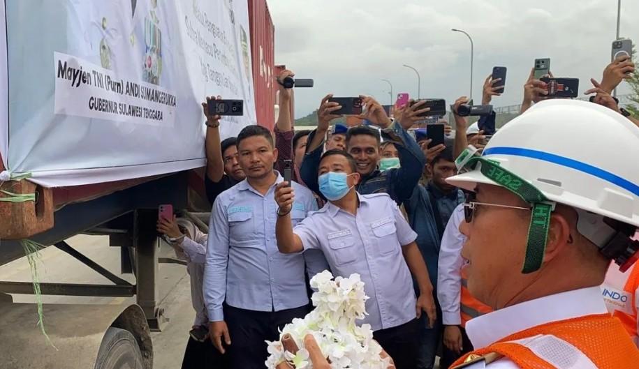 Ekspor Perdana Feronikel Langsung dari Kendari ke China Tunjukkan Lompatan Ekonomi Sulawesi Tenggara