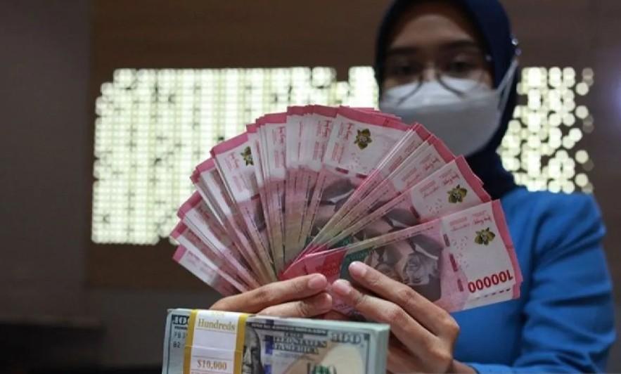 Rupiah Menguat di Tengah Ketegangan Perdagangan AS-Korsel dan Spekulasi Kebijakan The Fed