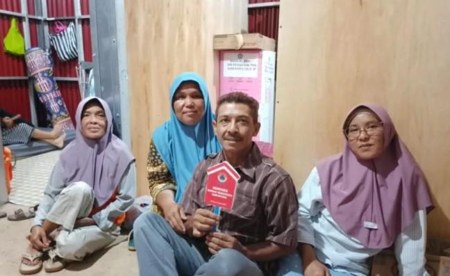 BNPB Serahkan 17 Rumah Hunian Sementara kepada Korban Longsor di Cilacap