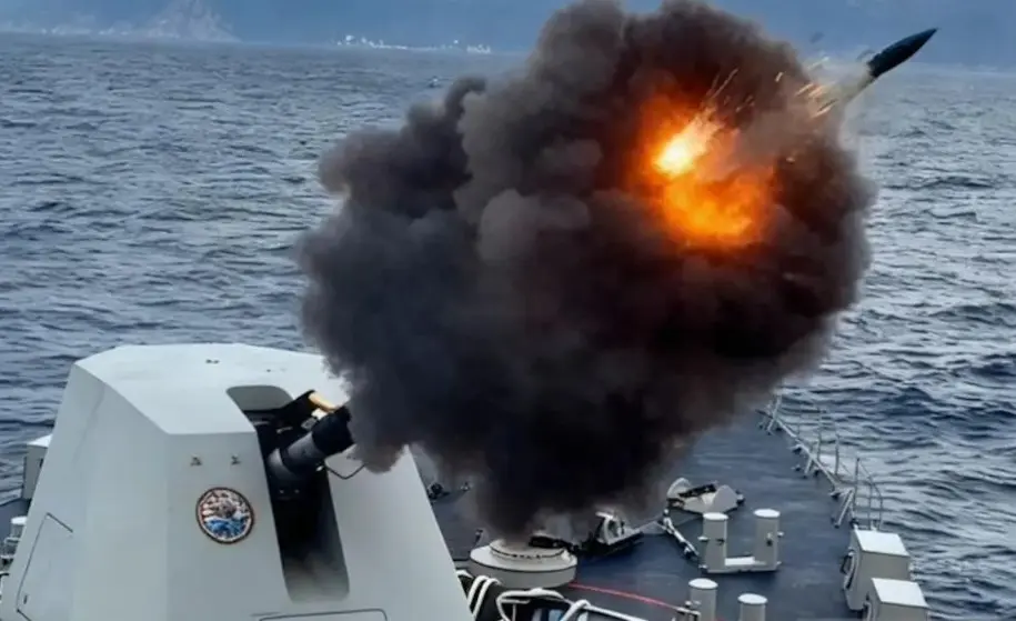 Uji Tembak Perdana, KRI Prabu Siliwangi-321 Operasikan Meriam Kaliber Besar di Italia