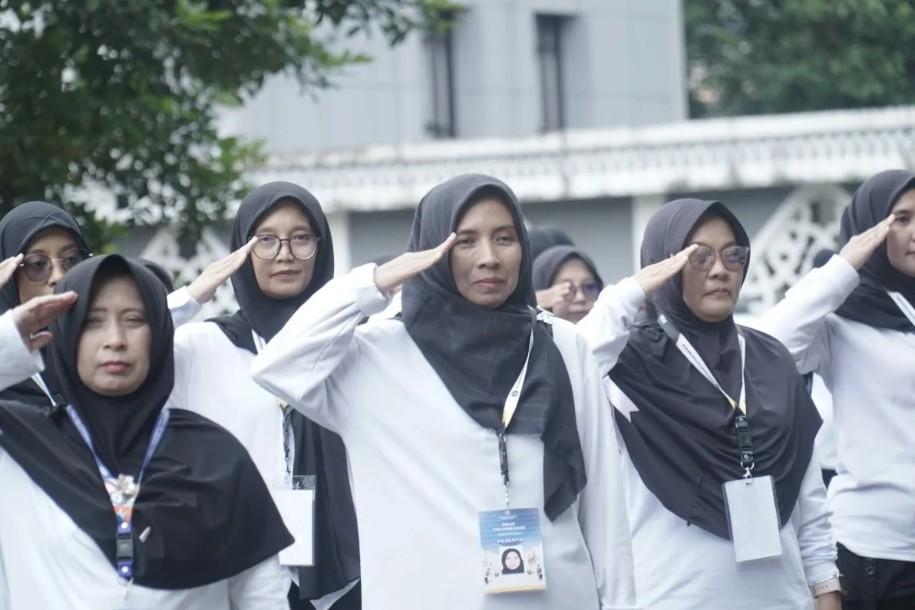 Wamen Haji Tegaskan Petugas Wajib Tanggalkan Identitas Jabatan Saat Bertugas di Tanah Suci