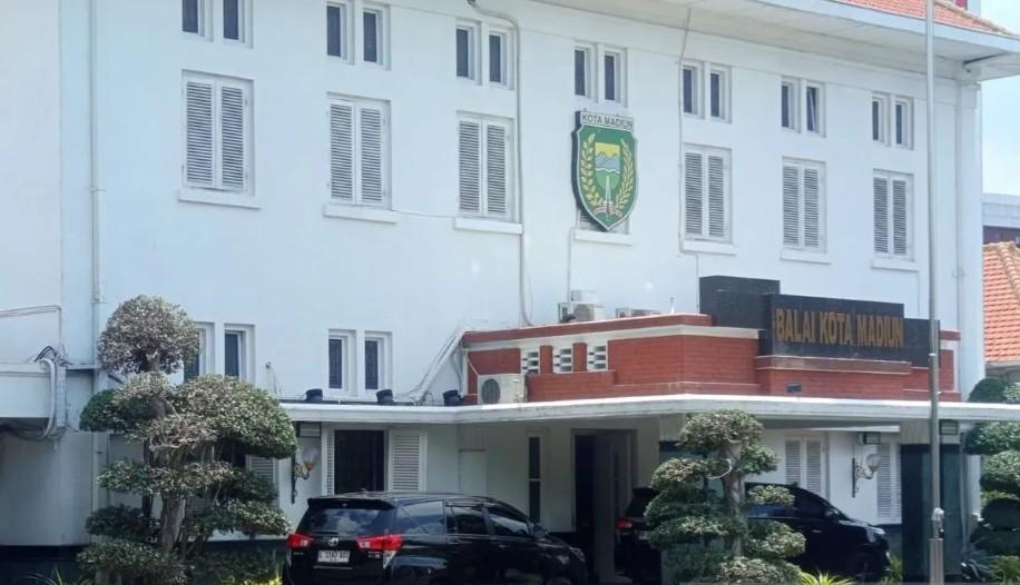 KPK Geledah Balai Kota Madiun, Lima Koper Dokumen Disita Terkait OTT Wali Kota Nonaktif Maidi