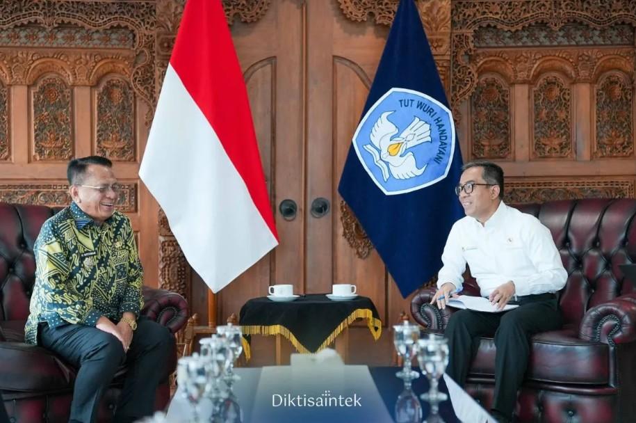 Pemerintah Pertimbangkan Riau Jadi Lokasi Sekolah Garuda, Menteri Diktisaintek: Usulan Diproses Cermat