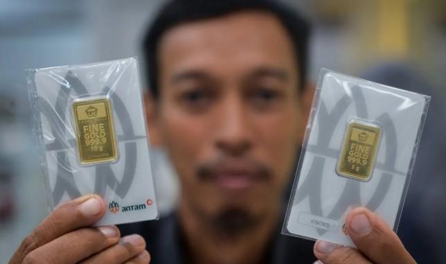 Harga Emas Antam Anjlok Rp260 Ribu, Turun ke Rp2,86 Juta per Gram