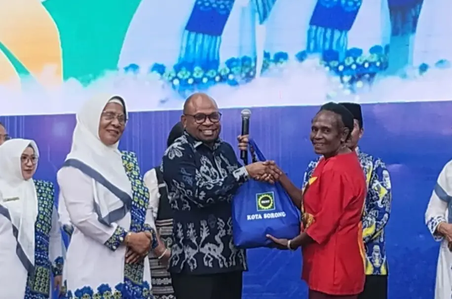 Pemkot Sorong Gandeng BKMT Salurkan Bantuan Posyandu, Upaya Tekan Stunting Terus Diperkuat