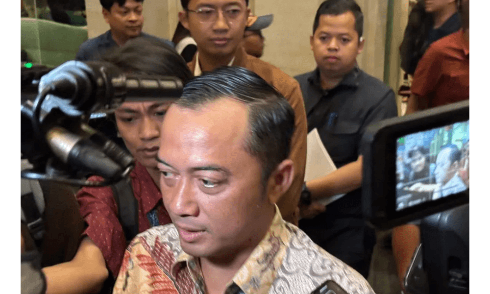 Mensesneg: Presiden Prabowo Proses Pengunduran Diri Tiga Pimpinan OJK Usai Tekanan Pasar