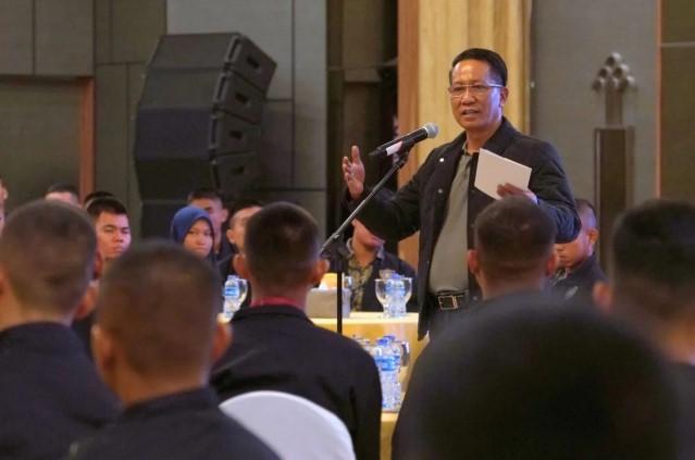 Menkum Memberikan Apresiasi kepada Taruna Poltekpin atas Pengabdian Kemanusiaan di Aceh Tamiang