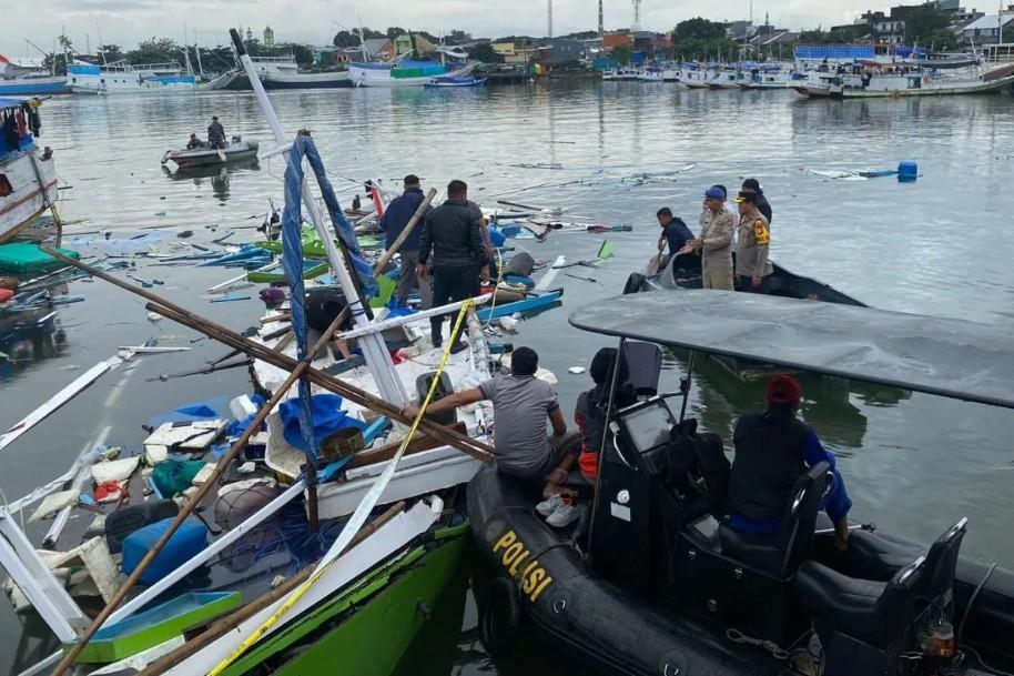 Ledakan Kapal di Pelabuhan Paotere Makassar Lukai Delapan ABK, Polisi Masih Selidiki Penyebab