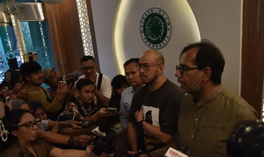 Pandji Pragiwaksono Temui MUI, Luruskan Materi Komedi yang Jadi Sorotan Publik
