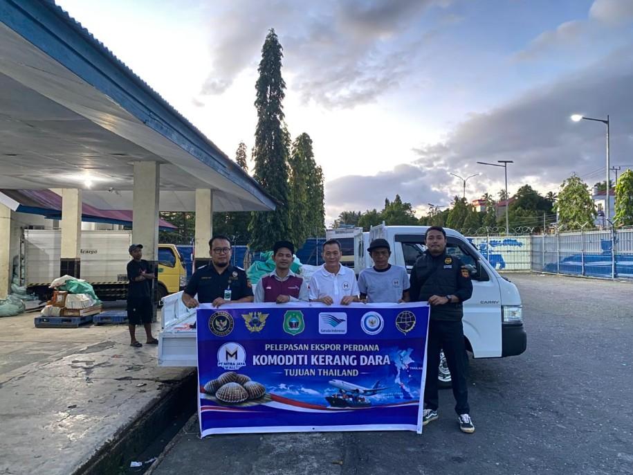 Ekspor Perdana 225 Kilogram Kerang Dara dari Maluku Utara ke Pasar Thailand