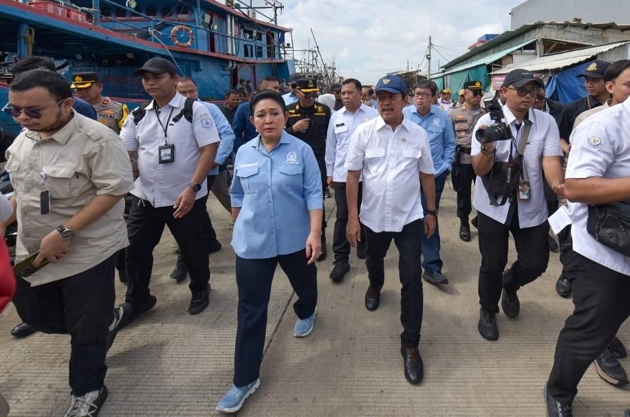 Ketua Komisi IV DPR Soroti Penumpukan 1.500 Kapal di Muara Angke, Desak Revitalisasi Pelabuhan