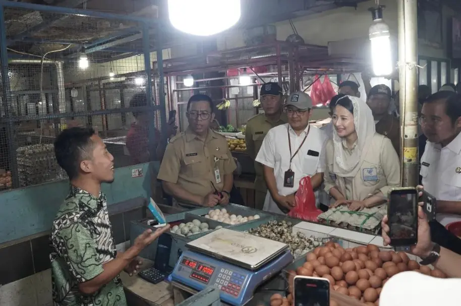 Wamendag Dyah Roro Esti Tinjau Harga Bahan Pokok di Pasar Cisalak Jelang Ramadhan 2026
