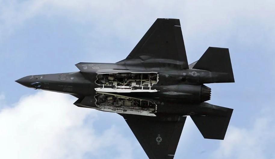 AS Kirim Jet Tempur Siluman F-35A ke Dekat Timur Tengah, Trump Tekan Iran untuk Berunding